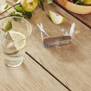 Navaja Huntsman de madera color Nuez Victorinox