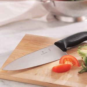 Cuchillo para trinchar Swiss Classic color Negro. Hoja 20 cm. Victorinox